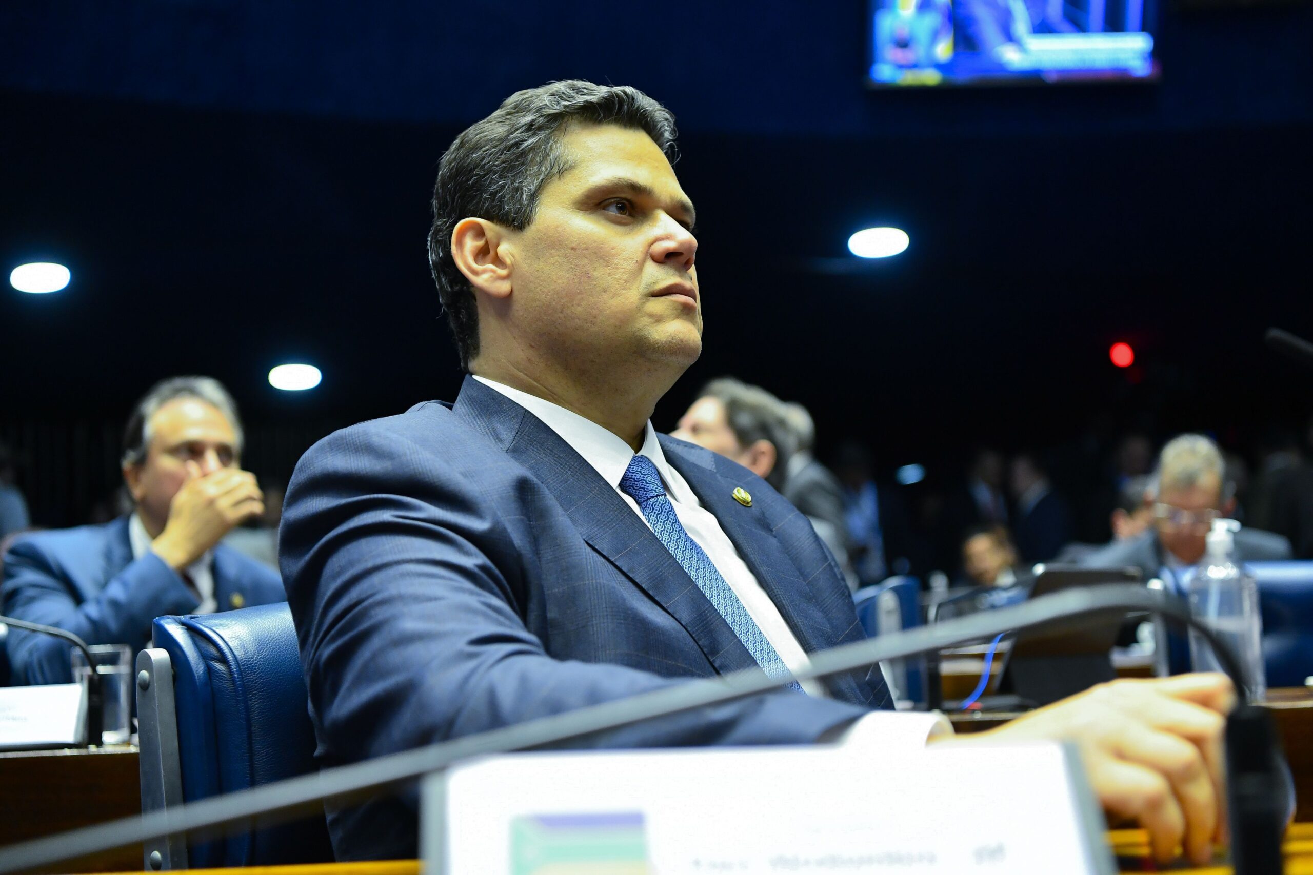 Oposição diz que Alcolumbre promete ler pedido de CPMI do INSS