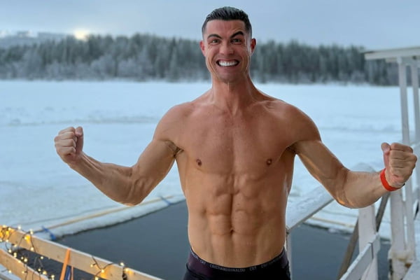 Al-Nassr prepara contrato do século para renovar com Cristiano Ronaldo