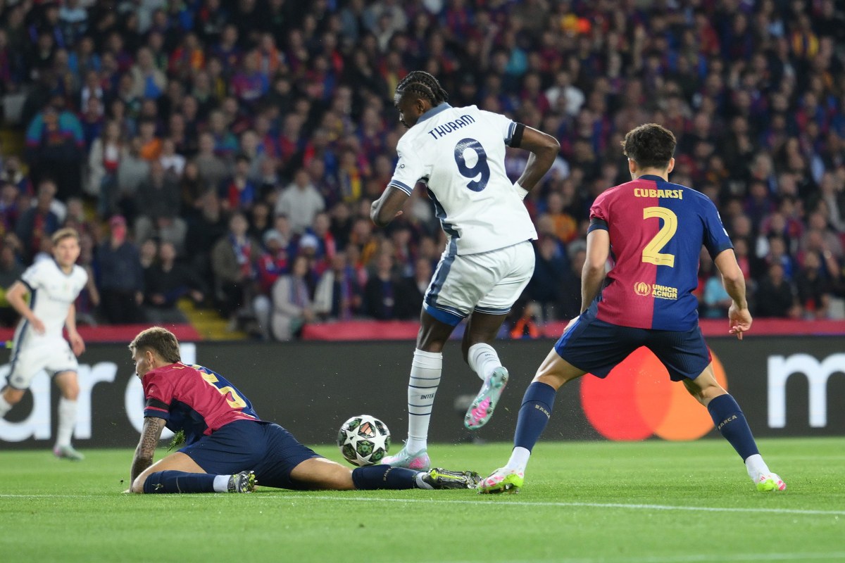 Vídeo: Thuram faz golaço de letra e abre o placar contra o Barcelona