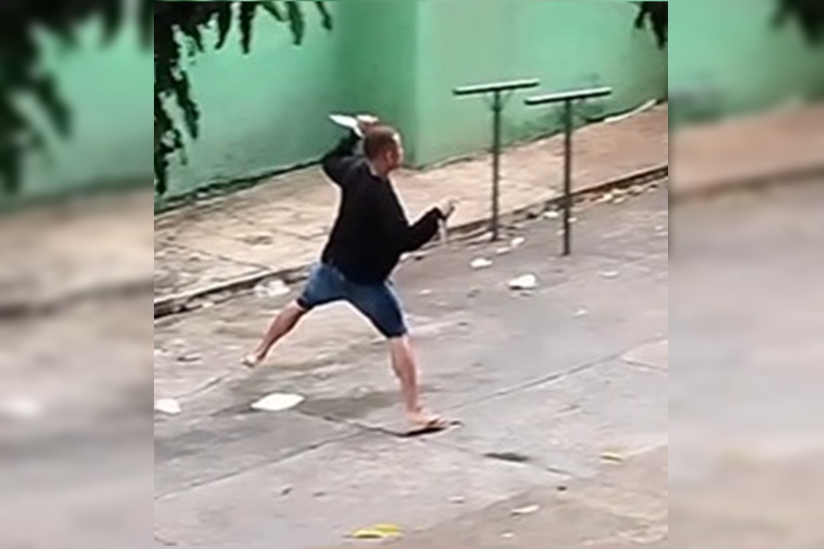 Vídeo mostra homem armado com faca perseguindo pessoas no DF