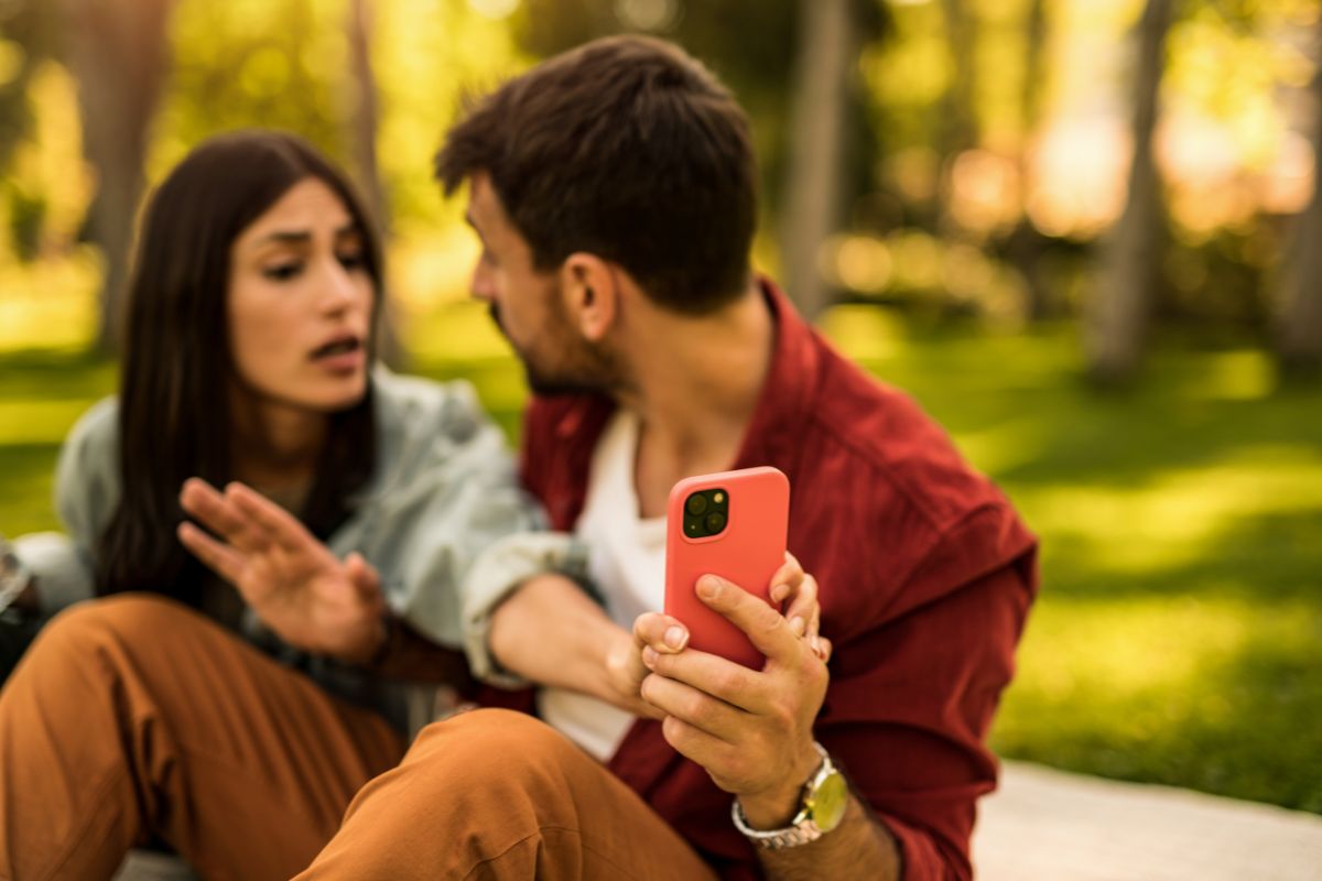 Ciúme à flor da pele? Saiba como cada signo lida com esse sentimento