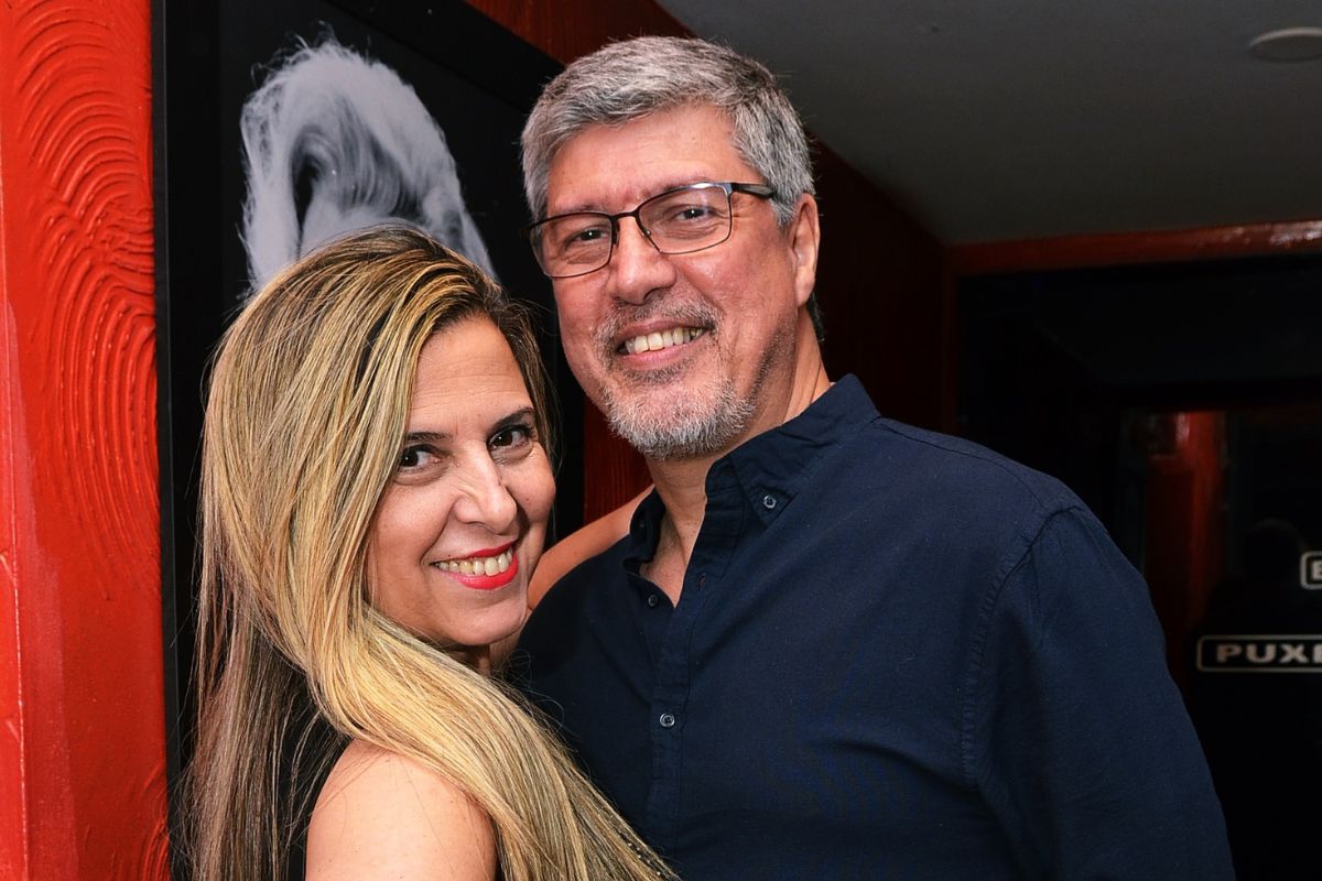 É traição? Casal liberal revela mitos e verdades do universo do swing