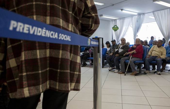 Fraude no INSS: quase 2 milhões pediram reembolso por descontos indevidos