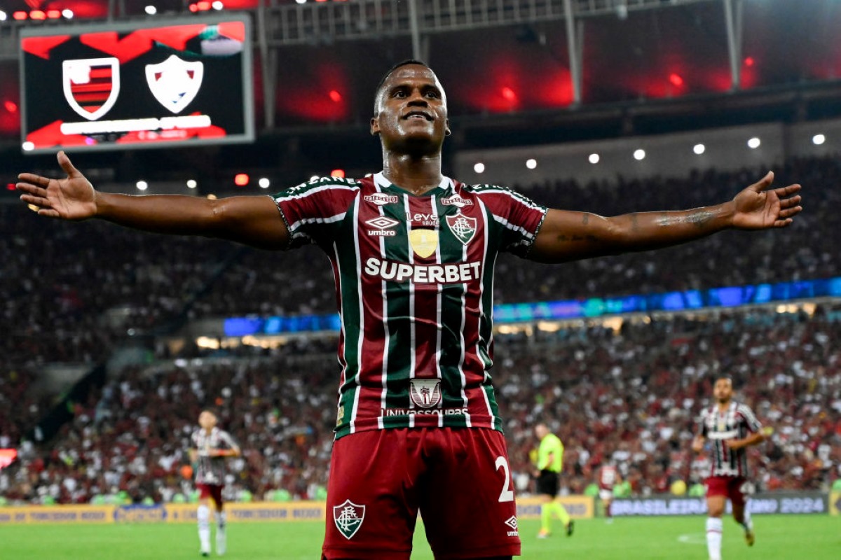 Craque do Fluminense, Arias está no DF para duelo contra Aparecidense