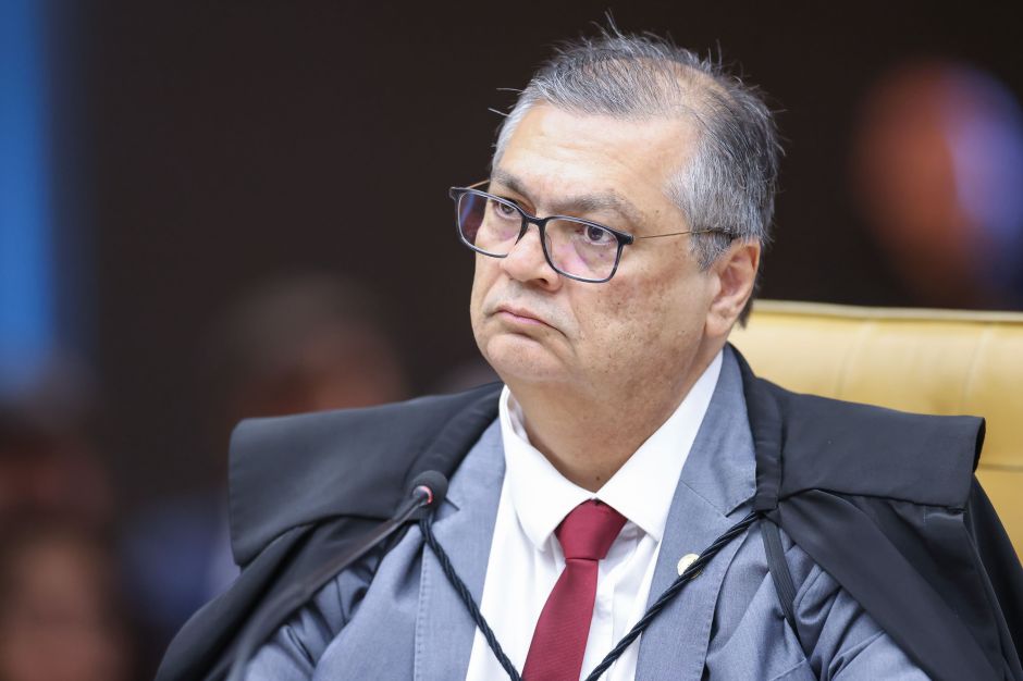 Deputados reclamam de Dino em jantar reservado com Gilmar