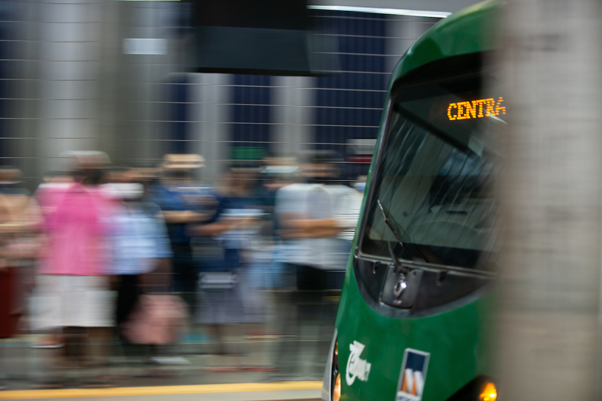 Fogo e falha: Metrô-DF teve de parar circulação quase 50 vezes em 2025