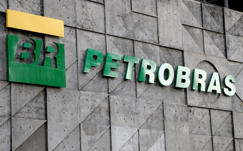 Você teria R$ 80 mil se tivesse investido R$ 10 mil na Petrobras há 10 anos; entenda