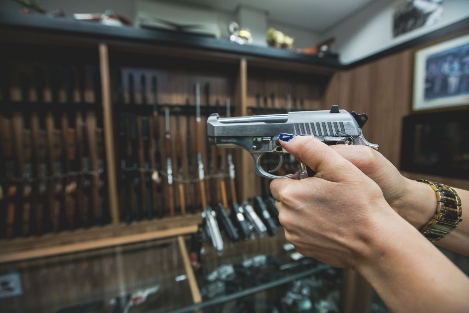 Câmara discute mudanças nas regras para compra e porte de armas