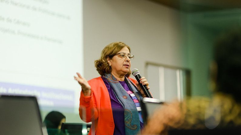 Lula demite Cida Gonçalves e nomeia Márcia Lopes no Ministério das Mulheres
