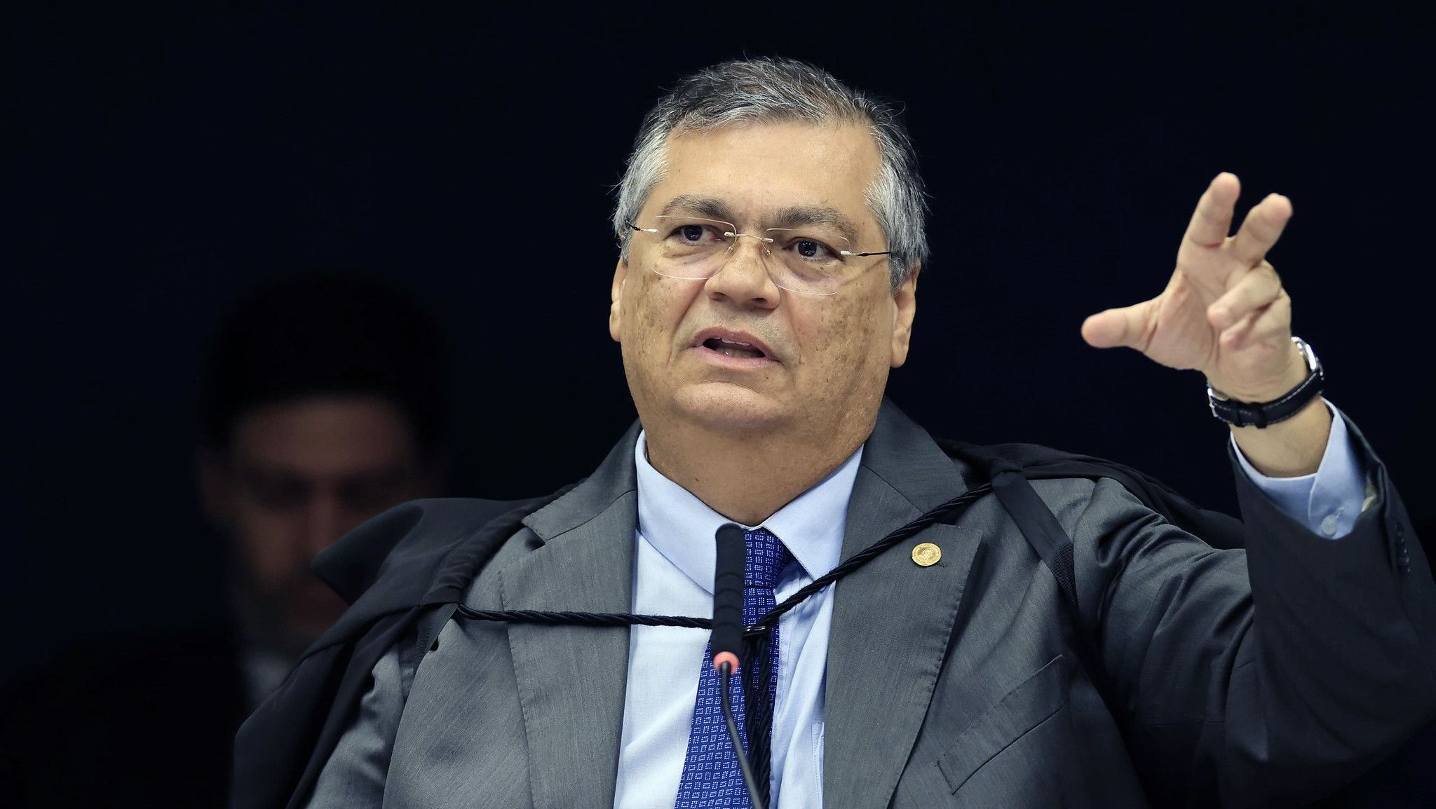Dino aceita justificativa da Câmara sobre as divisão de emendas