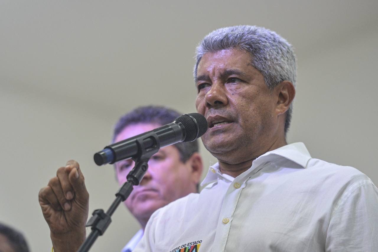 Deputado da BA pede impeachment por fala sobre bolsonaristas “para vala“