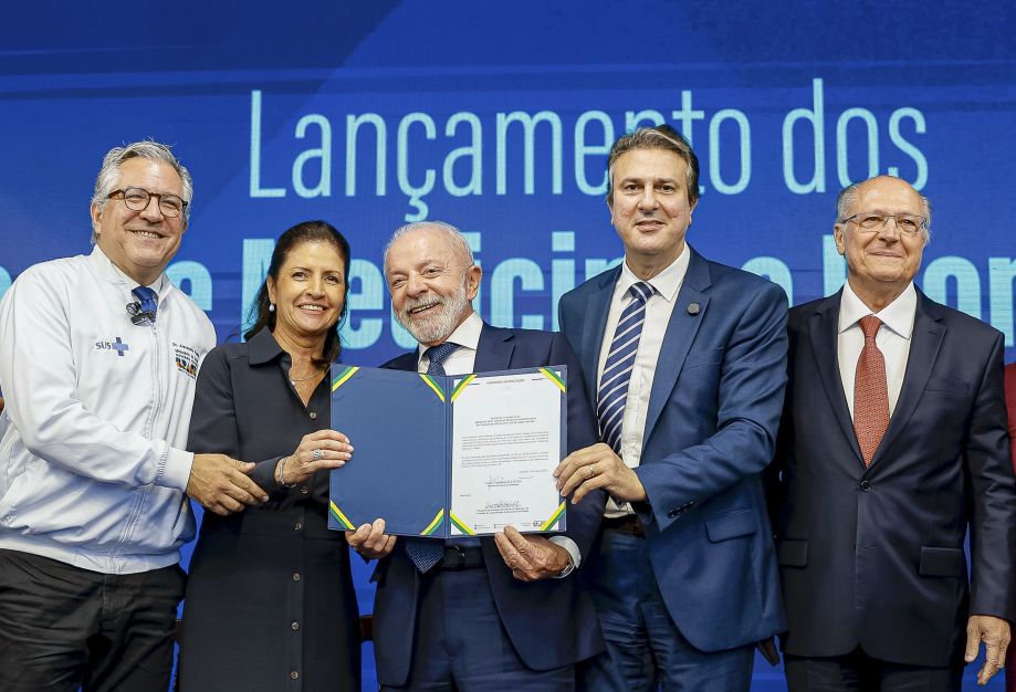 Lula participa de lançamento do curso de medicina do Sírio-Libanês
