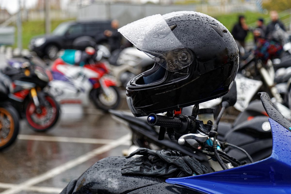 Justiça volta a barrar mototáxi em SP, mas manda regulamentar serviço