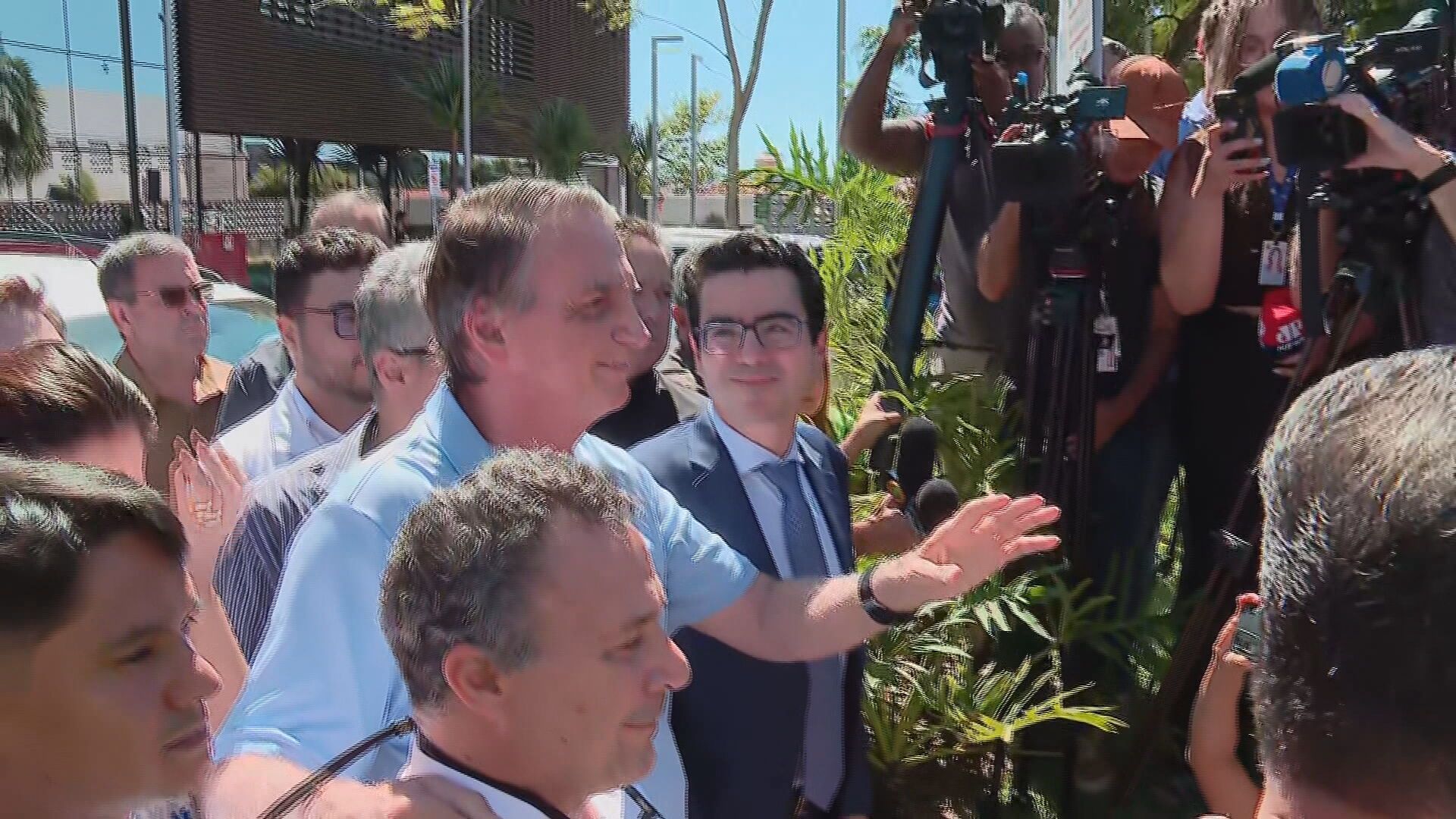 Médicos orientam que Bolsonaro não vá em ato pela anistia nesta semana