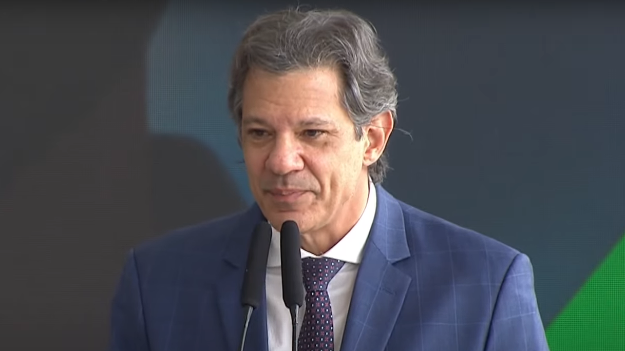 Recuo sobre IOF acalma mercado, mas expõe Haddad