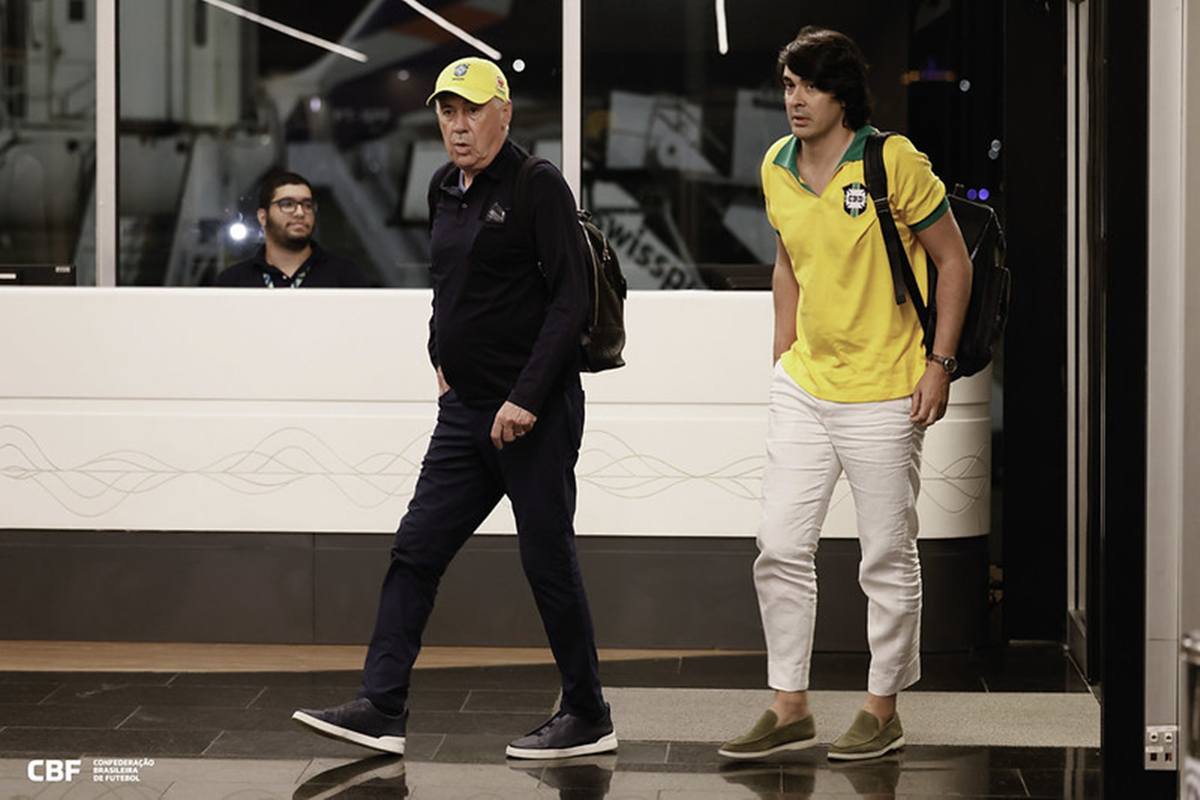 Vídeo: veja o momento em que o técnico Carlo Ancelotti chega ao Brasil