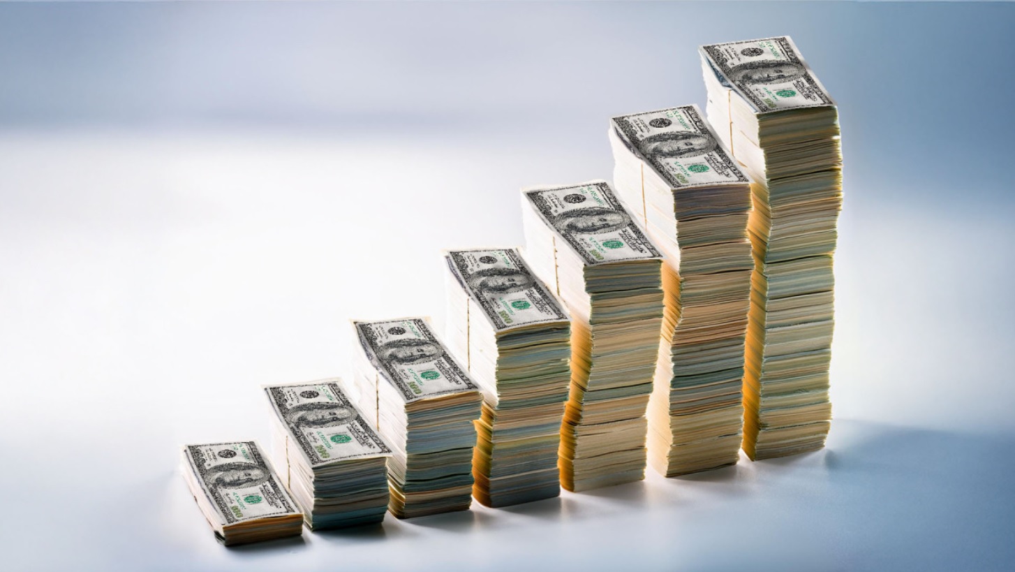 Com a renda fixa bombando no Brasil, ainda vale investir no exterior?