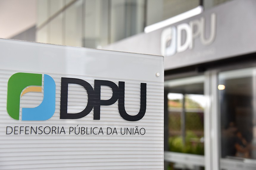 DPU recomenda protocolo de acolhimento de pessoas LGBT no Exército
