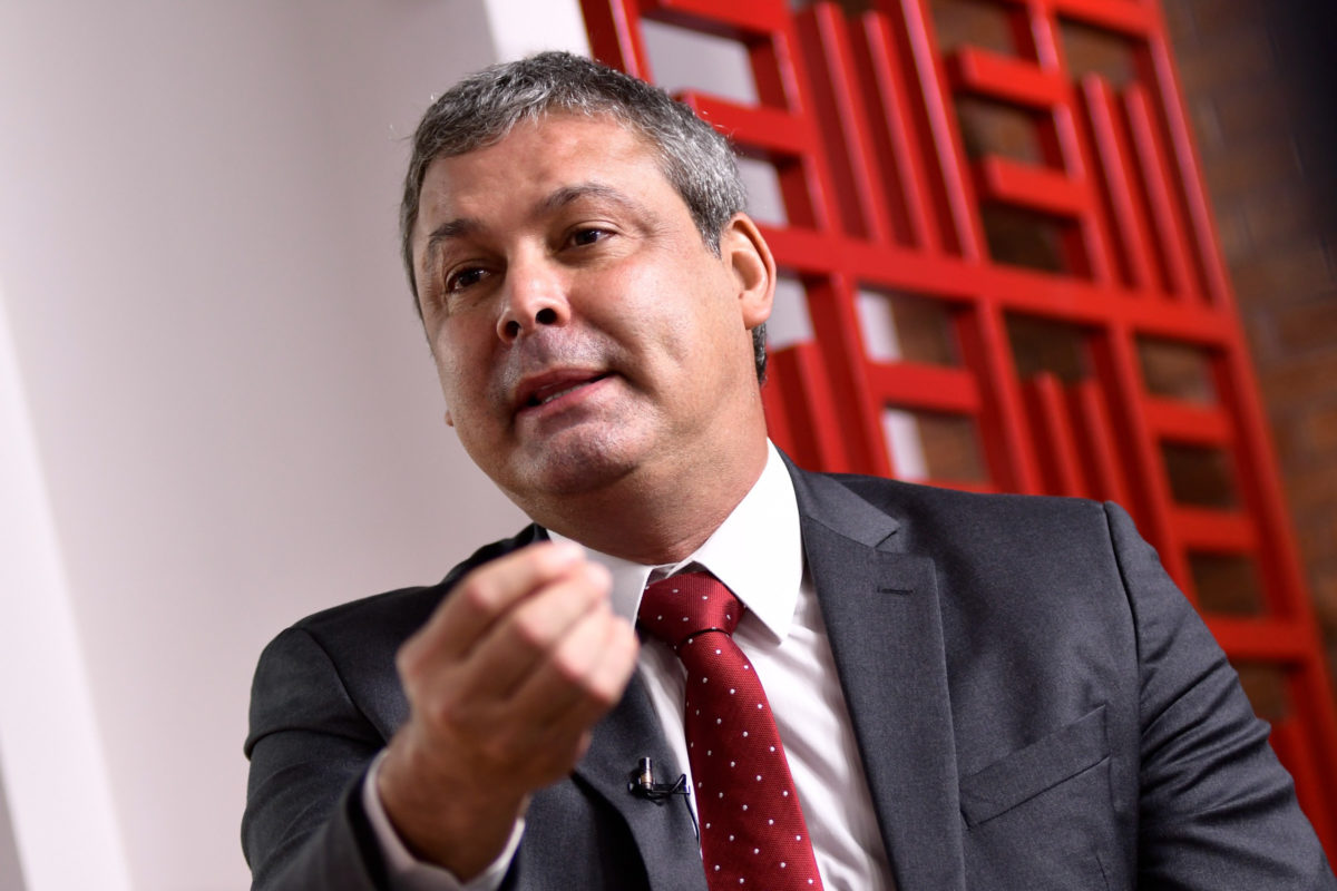 Líder do PT vê Datafolha com alívio mesmo com avaliação ruim em 40%