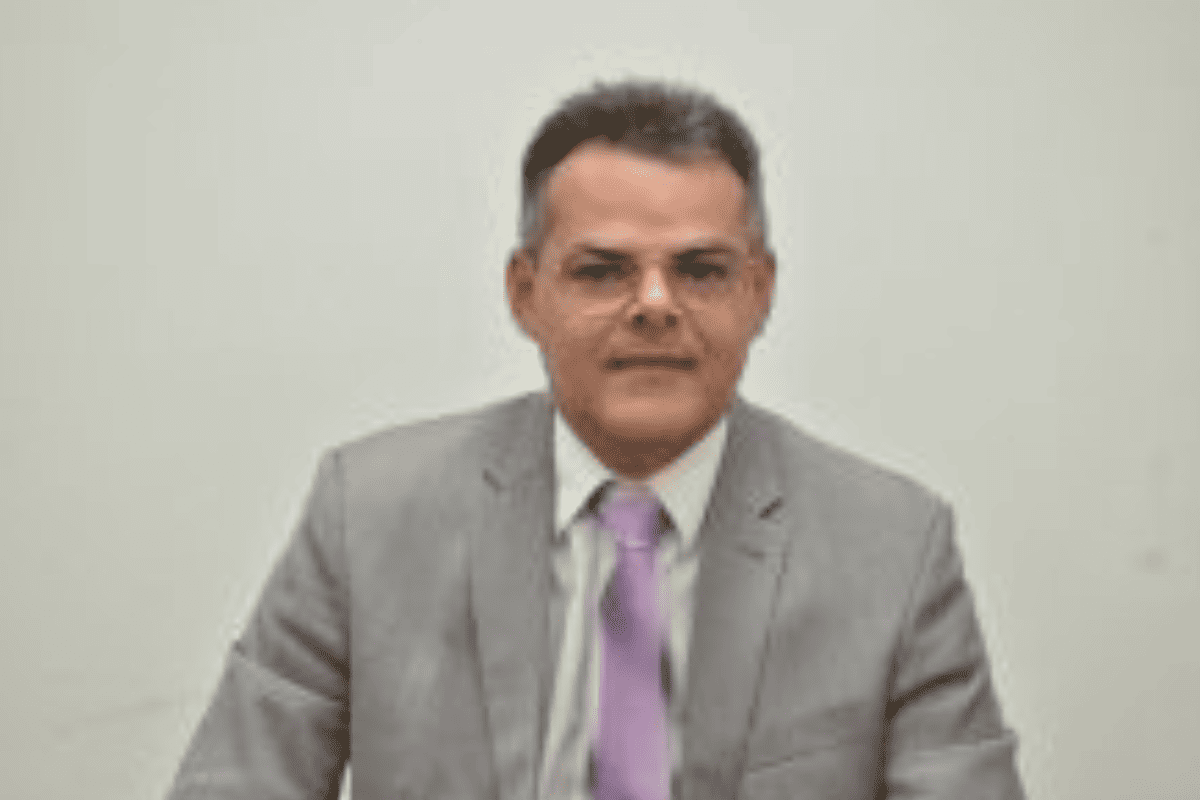 Quem é o juiz da decisão relâmpago, em 16 minutos, contra aposentados