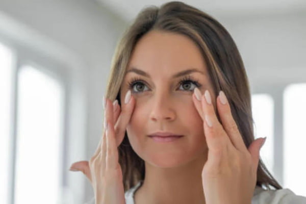 Quantas etapas de skincare você realmente precisa, segundo médicas
