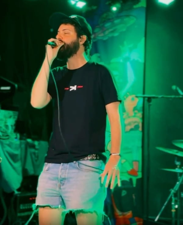 Vídeo: Diogo Defante afirma que enviou pizza a fãs de Lady Gaga
