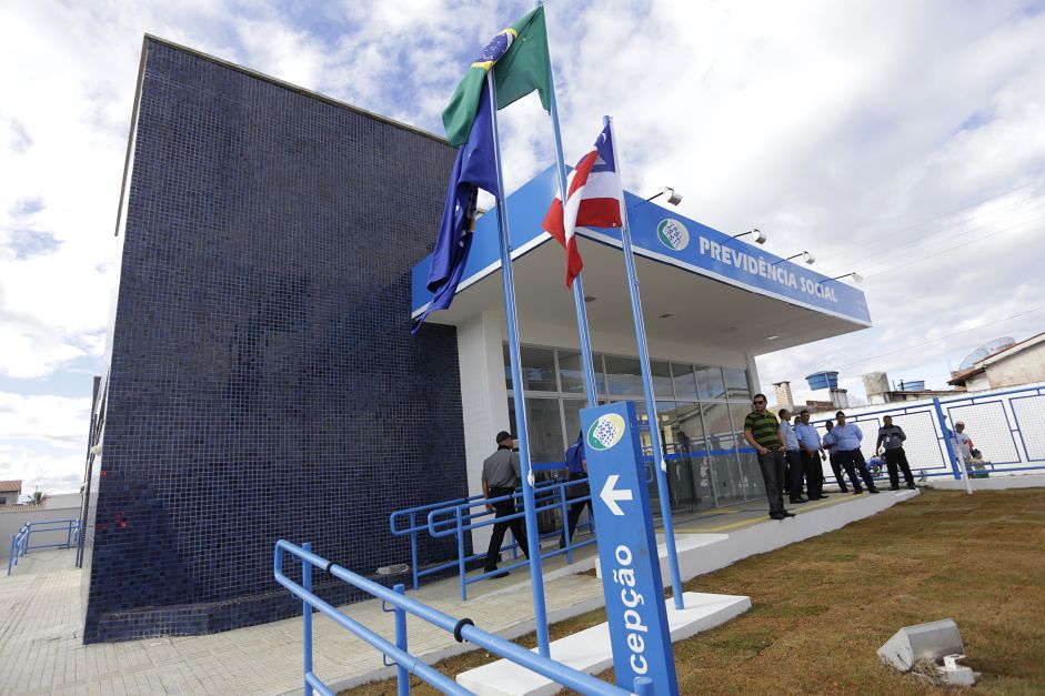 INSS sabia dos descontos indevidos em aposentadorias desde 2024, diz CGU