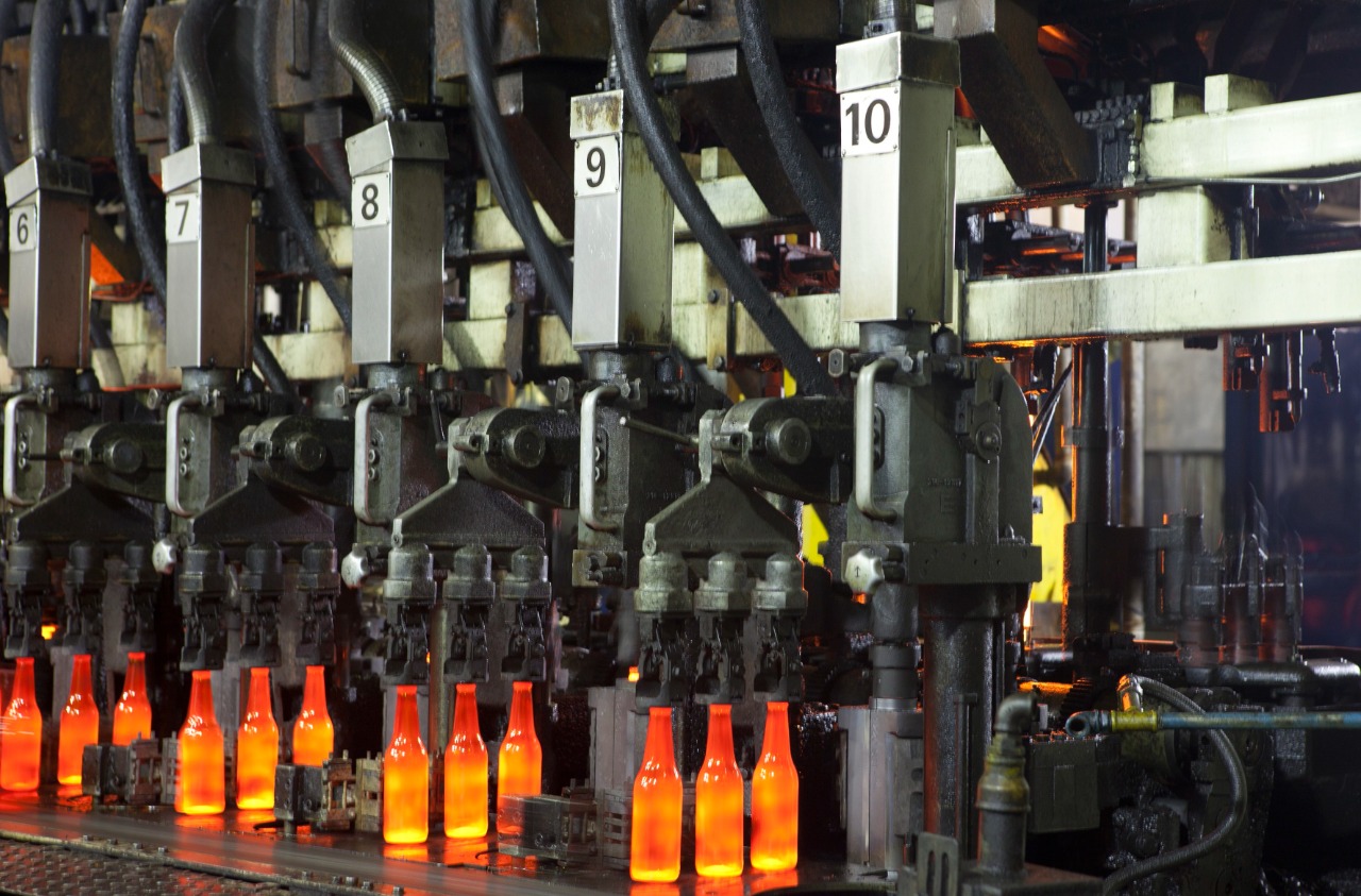 Ambev (ABEV3) lucra R$ 3,804 bi no 1º trimestre e anuncia pagamento de dividendos