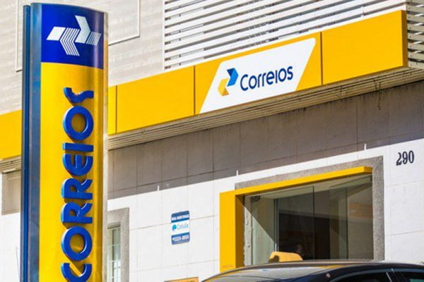 Sem férias, sindicalistas dos Correios mandam recado duro ao governo