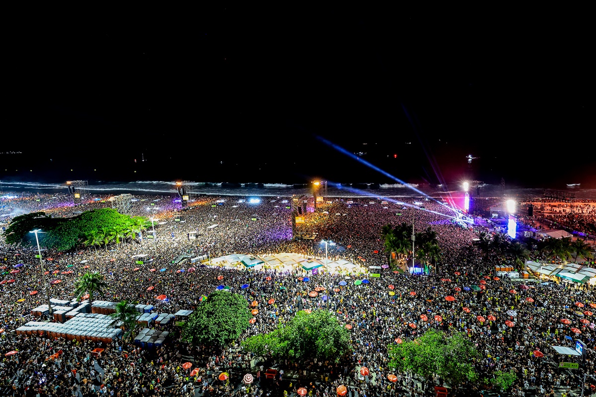 Lady Gaga reuniu multidão de 2,1 milhões de pessoas em Copacabana