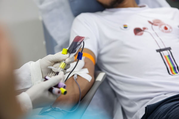 Hemocentro: grupo LGBTQIAP+ celebra decisão do STF com doação coletiva