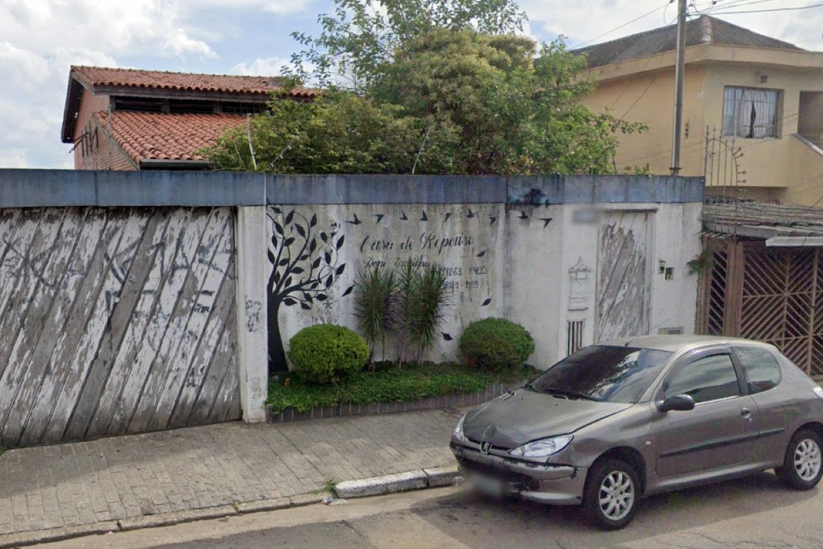 Idosa morre ao cair no fosso do elevador de casa de repouso