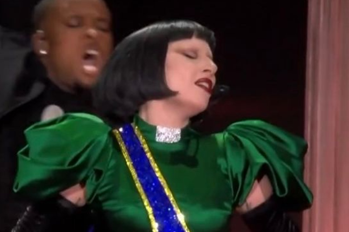 Playback em show de Lady Gaga no Rio divide opiniões na web
