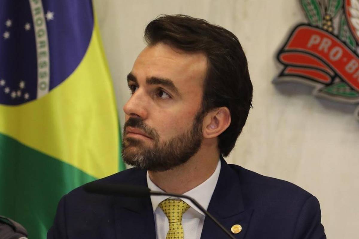 Deputado quer instalar câmeras de segurança nas escolas públicas de SP