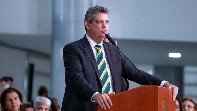 Visita de indiciado por manipular áudios de Lula a ministro gera incômodo