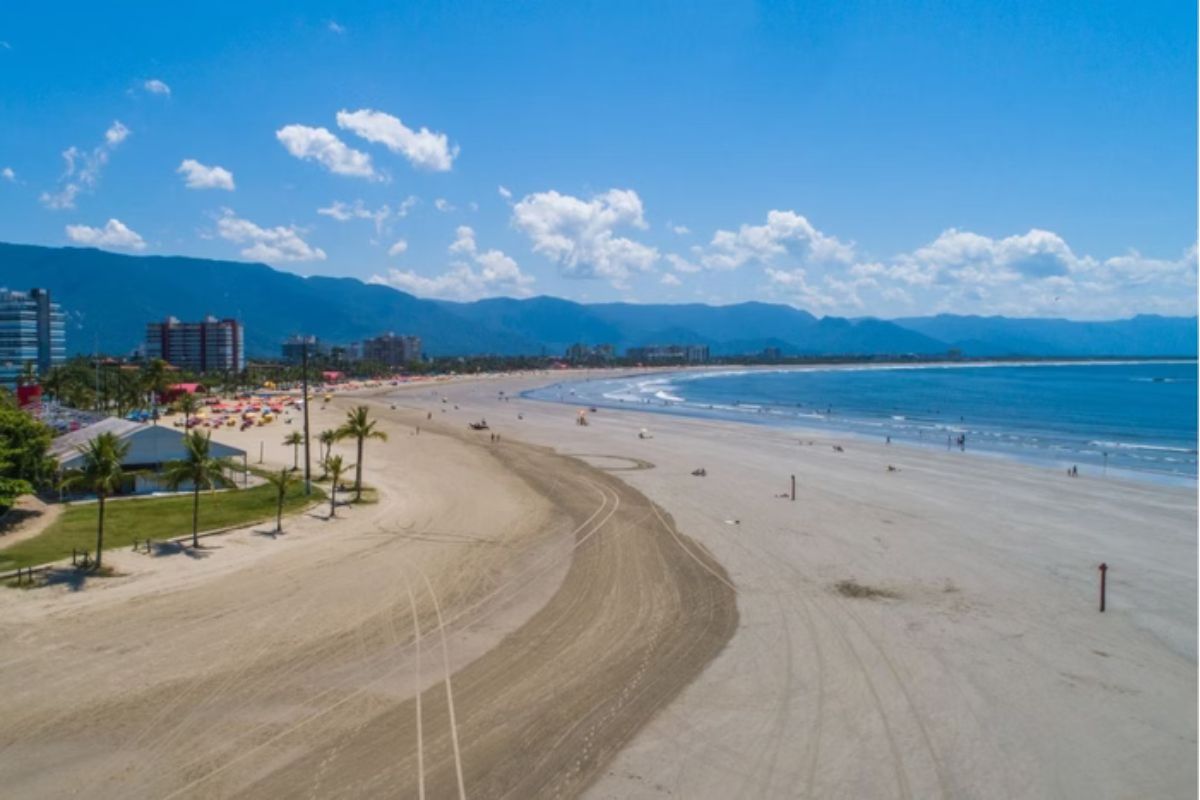 Litoral de SP tem 48 praias impróprias para banho para o fim de semana