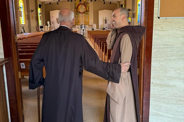 Após encontrar padre Júlio Lancellotti, frei Gilson é atacado na web