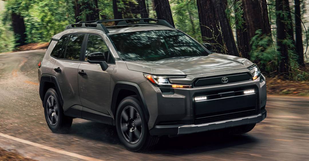 Novo Toyota RAV4 estreia apenas híbrido, m…