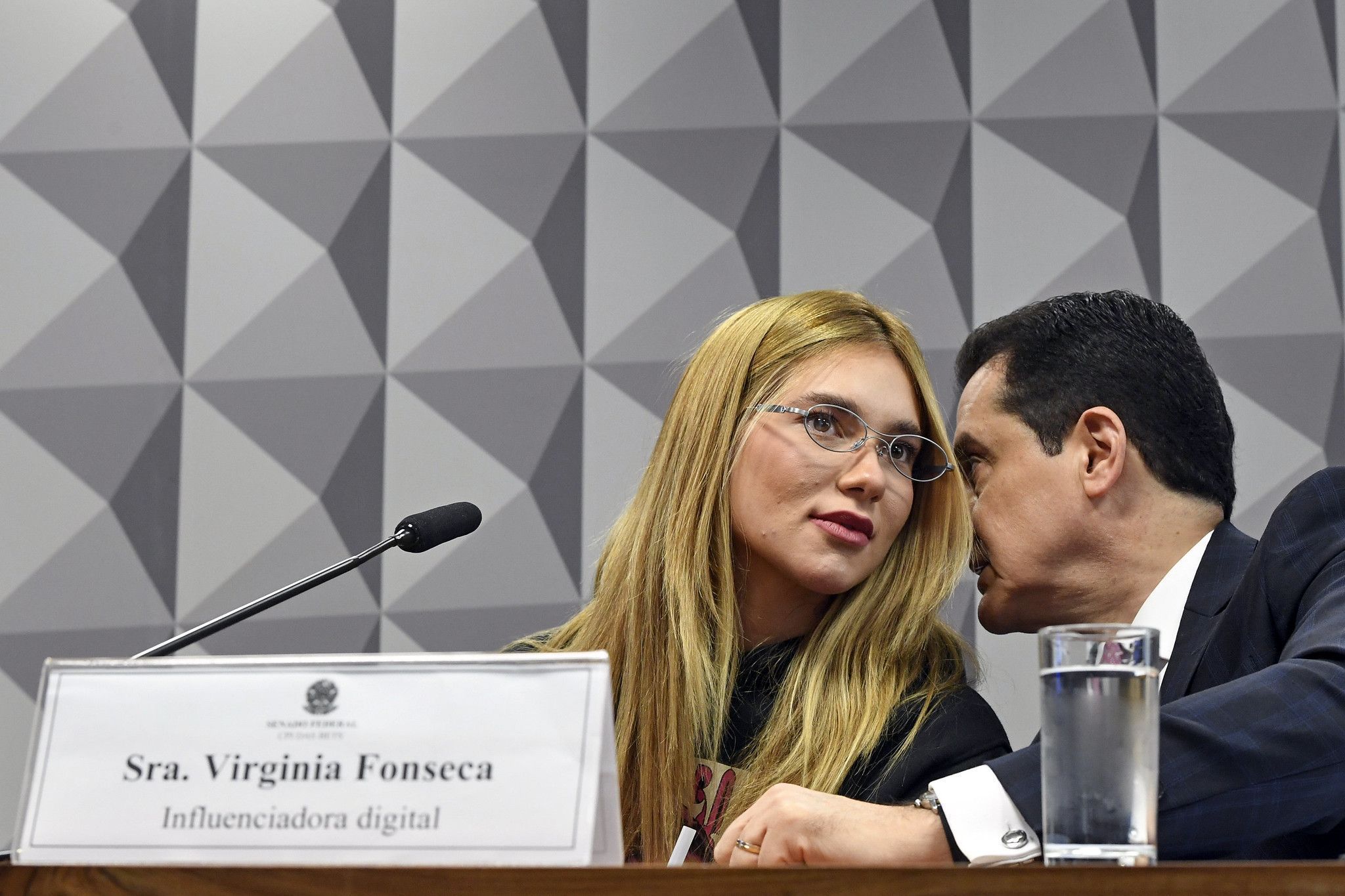 Virginia nega ganhos com “cachê da desgraça” em contratos com bets