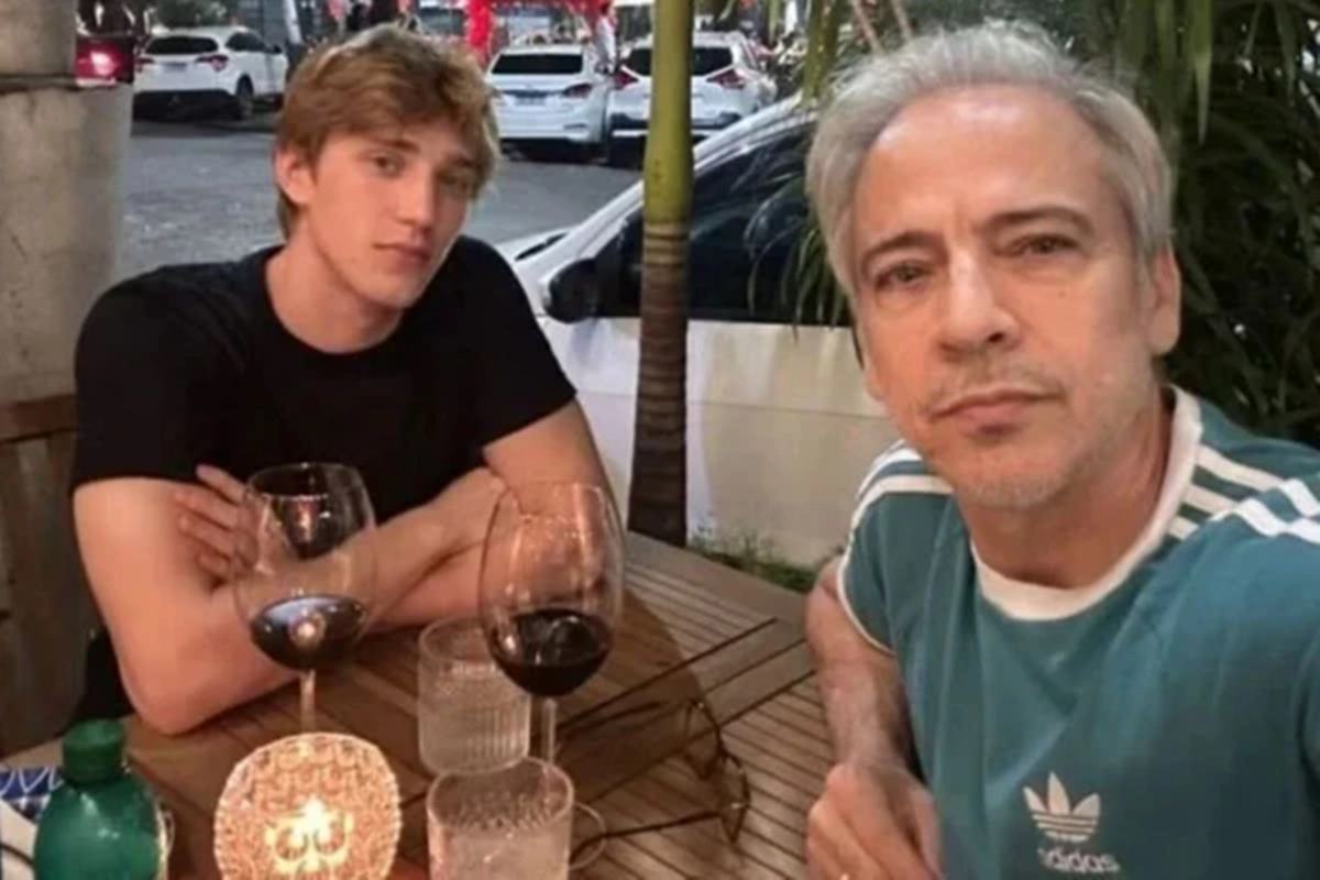 Aos 61 anos, ator de Vale Tudo vive romance com modelo de 19