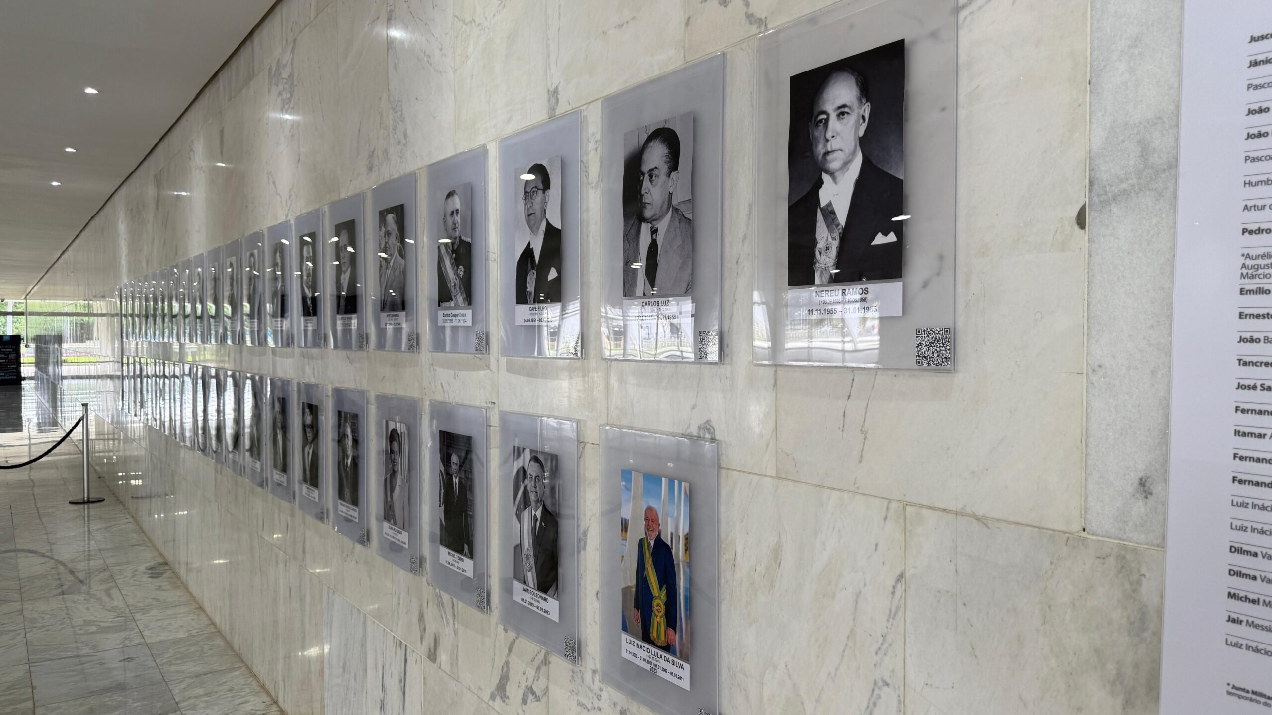 Lula cobra e Planalto atualiza informações de galeria de ex-presidentes