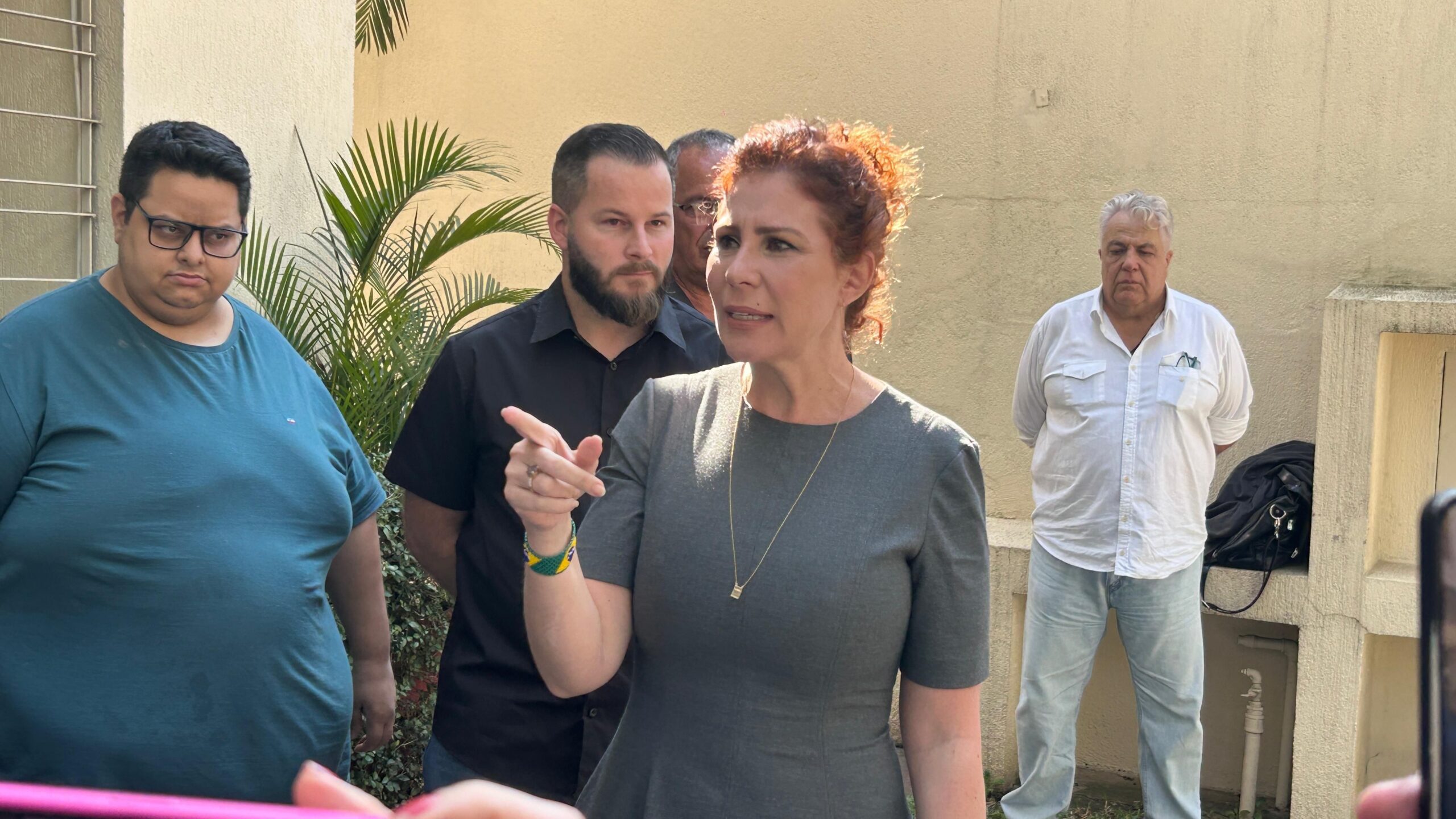 Zambelli desafia jornalistas a usarem ChatGPT para analisar sua condenação