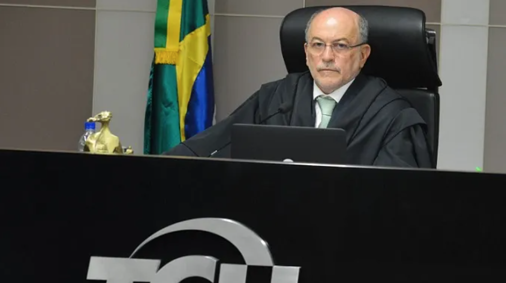 TCU rejeita recurso do INSS e mantém suspensão de novos descontos