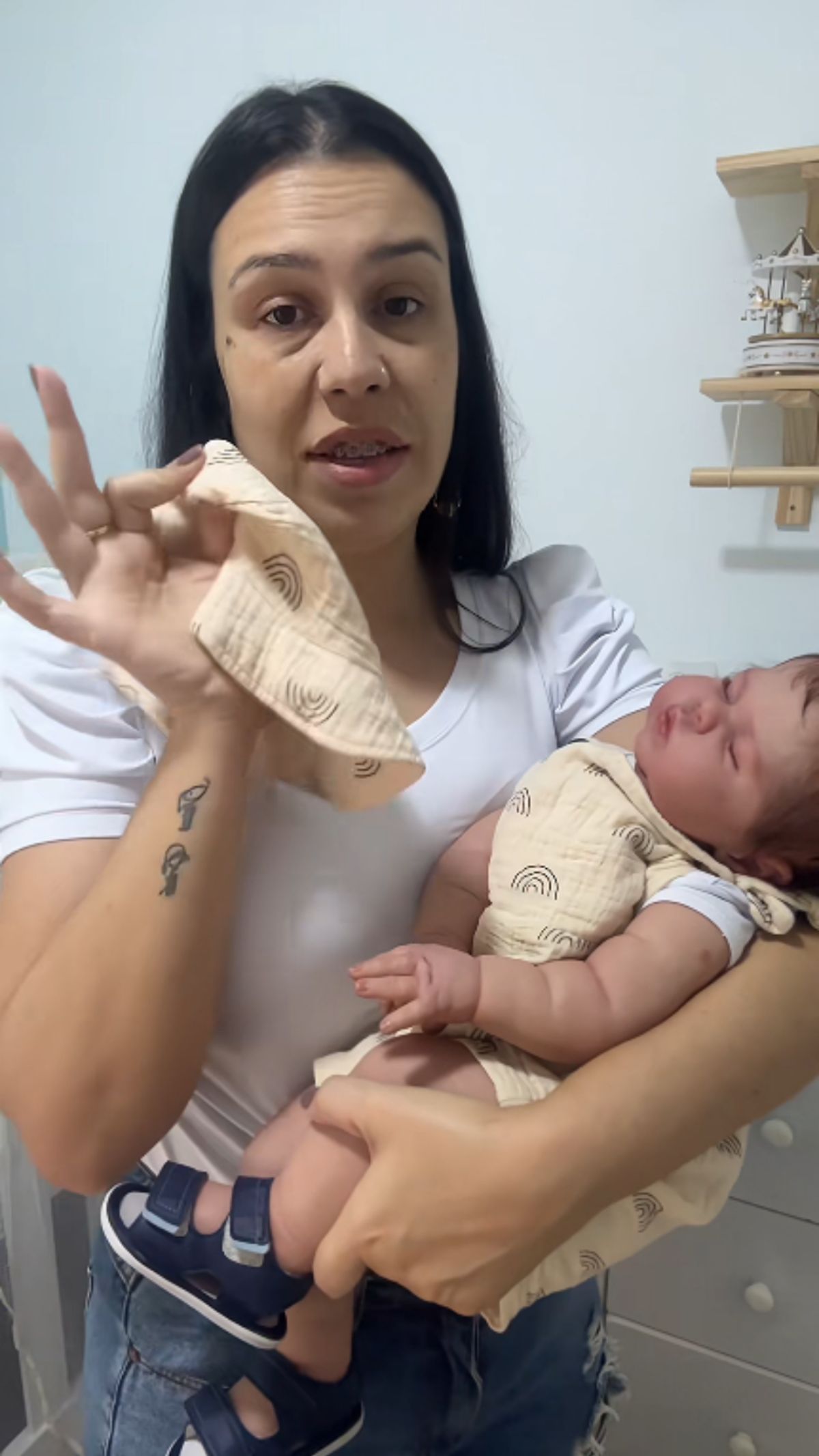 Bebês reborn: conteúdos fashion com bonecos hiper-realistas ganham web