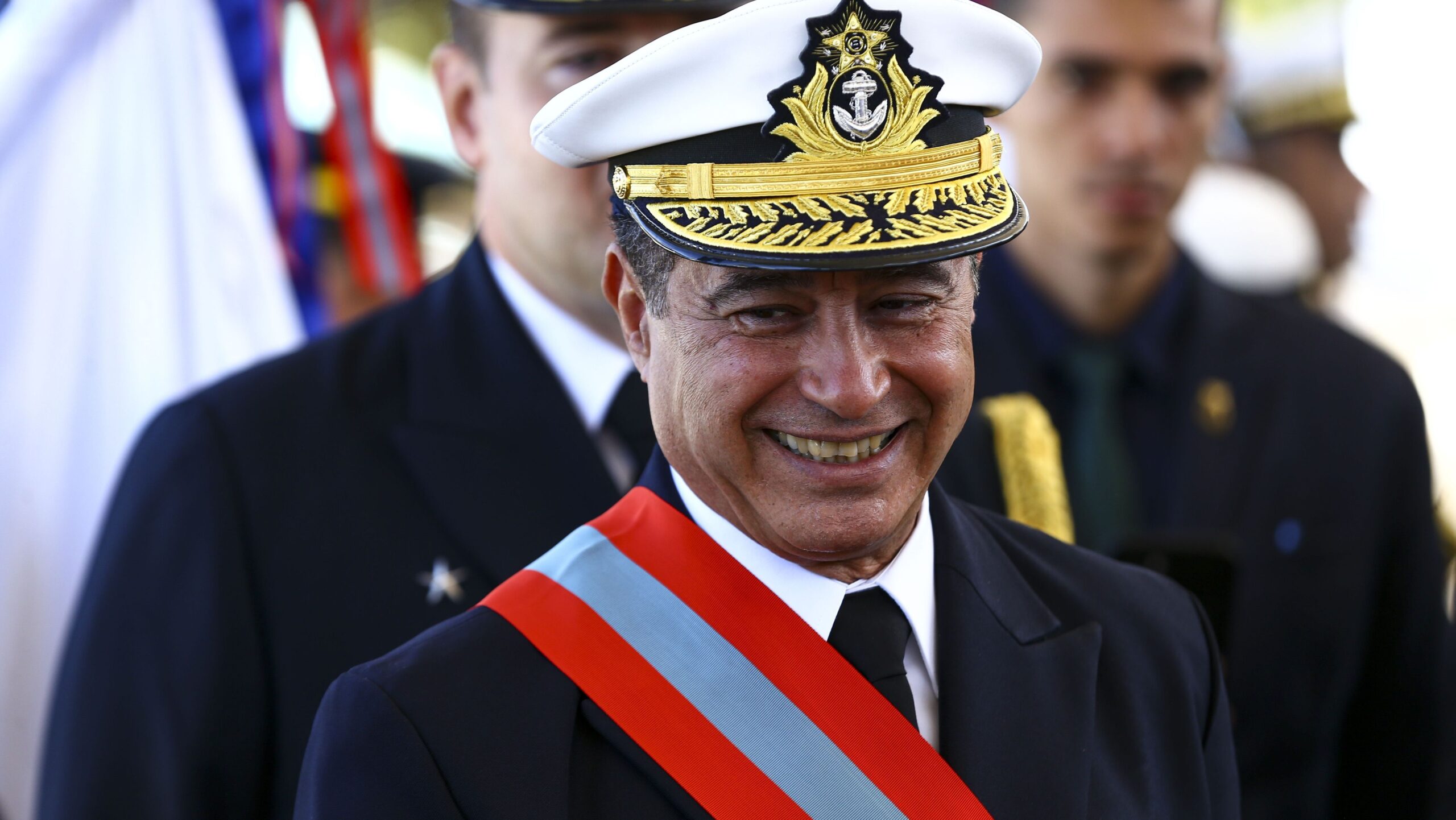 Moraes questiona ausência de Garnier em troca de comando militar