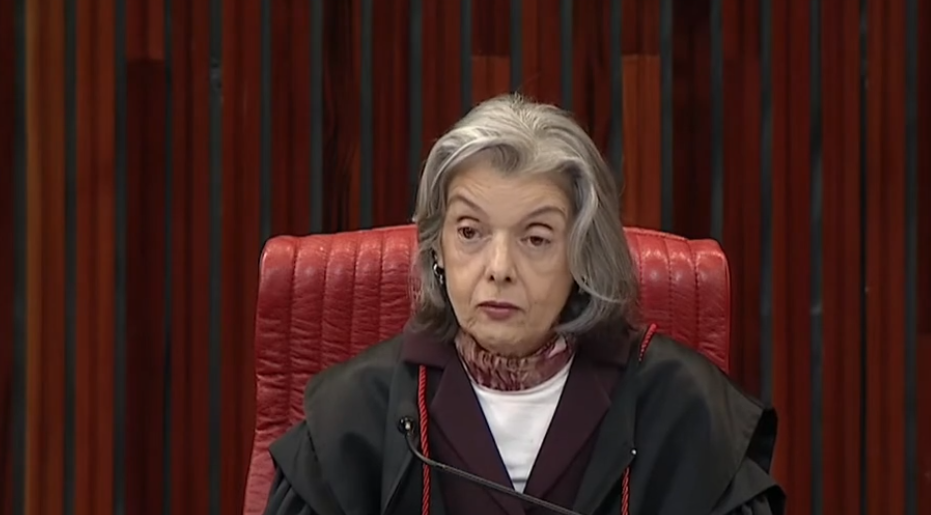 Cármen Lúcia denuncia racismo contra ministra à Comissão de Ética
