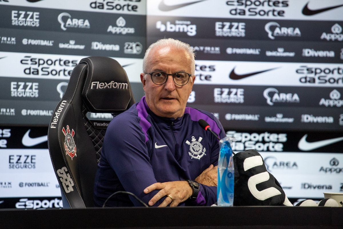 Dorival comenta goleada do Flamengo e avalia estreia no Corinthians