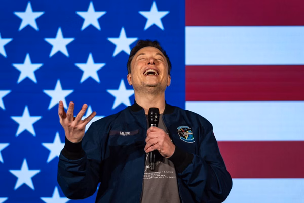 Trump se pronuncia pela primeira vez após saída de Musk do governo