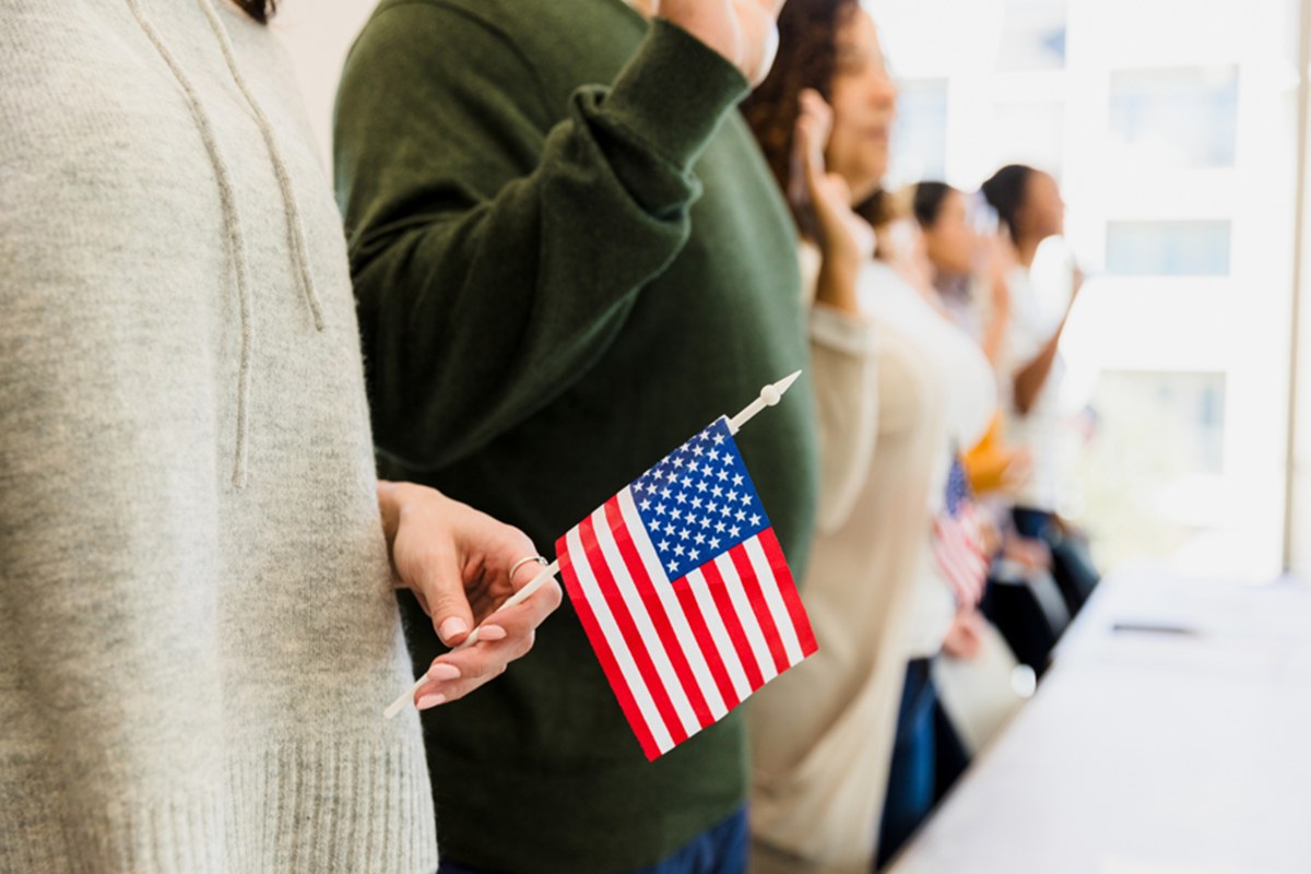 Estados Unidos criam 177 mil novas vagas em abril, acima do esperado