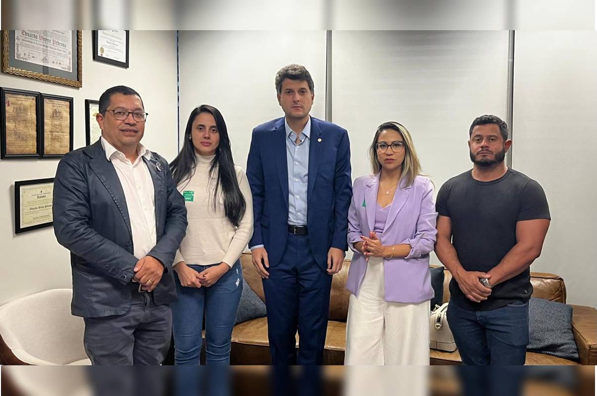 Mãe de menino arrastado por funcionárias de clínica cobra por justiça
